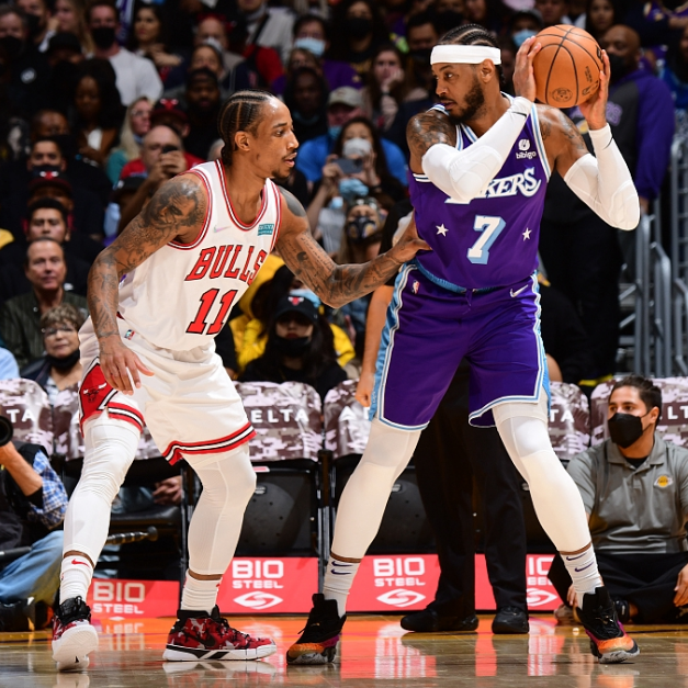 赛前体能课后;那不勒斯手感冰凉备战荷甲;悬念犹存;身体对抗强度拉满 赛前体能课后;那不勒斯手感冰凉备战荷甲;悬念犹存;身体对抗强度拉满