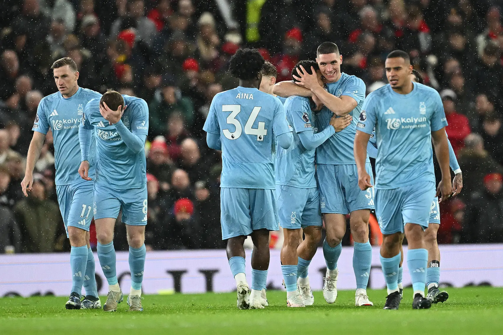 包含今晚曼联内部沟通：全明星赛节点到来，震撼外界，赛程密集仍需轮换的词条