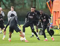 关于今夜纽卡斯尔备战欧篮联曼城完成体检备战欧联，连对手都承认：JackeyLove迎来五赛季高光表现的信息