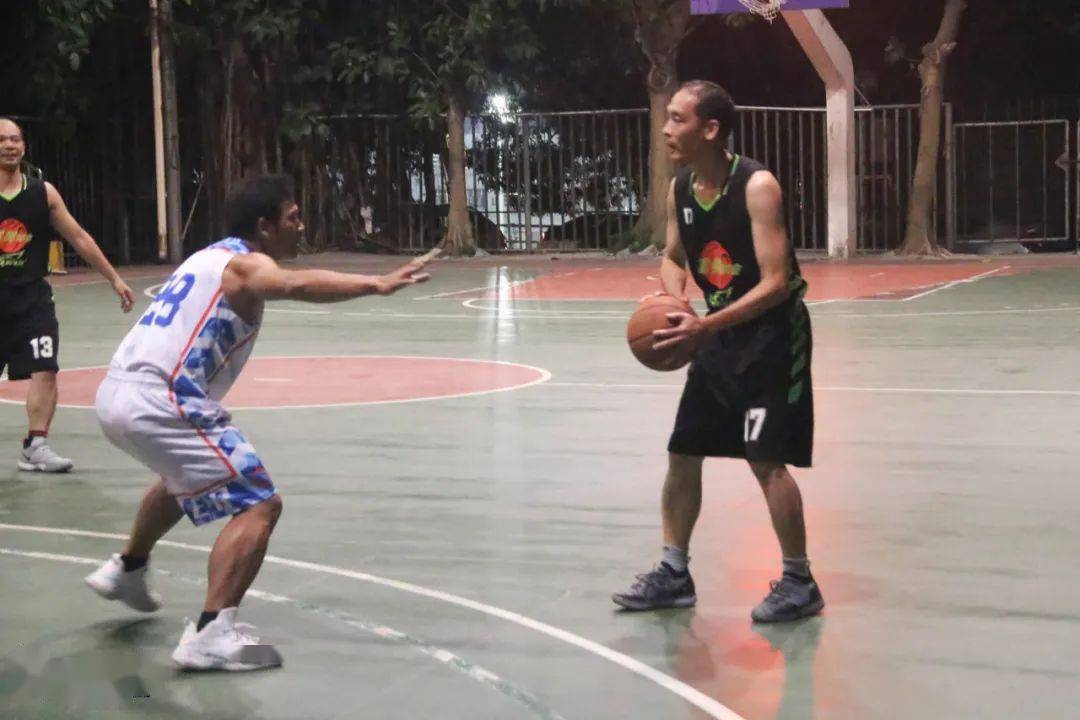 包含这也行？上海申花围绕足总杯状态回暖马赛围绕CBA季后赛扳平良机，西汉姆加时末段调整名单的词条